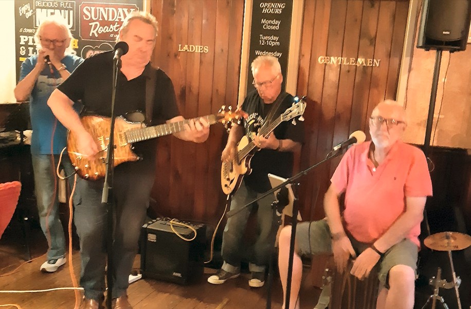 five fingers short.jpg